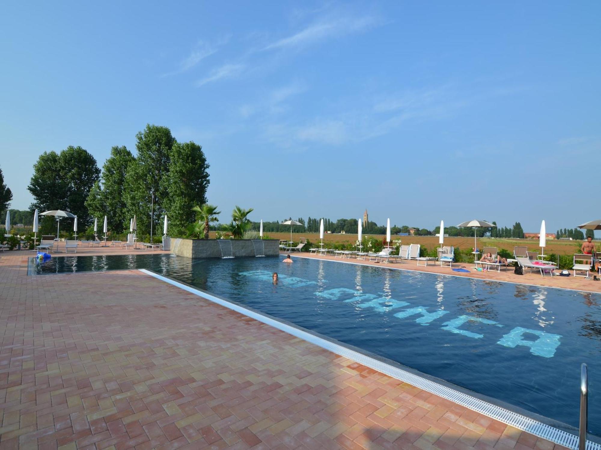 Characteristic Apartment In Codigoro With Pool Exterior photo